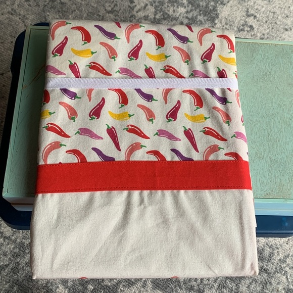 PaperSource To hot to handle Apron BNWT - Picture 7 of 7